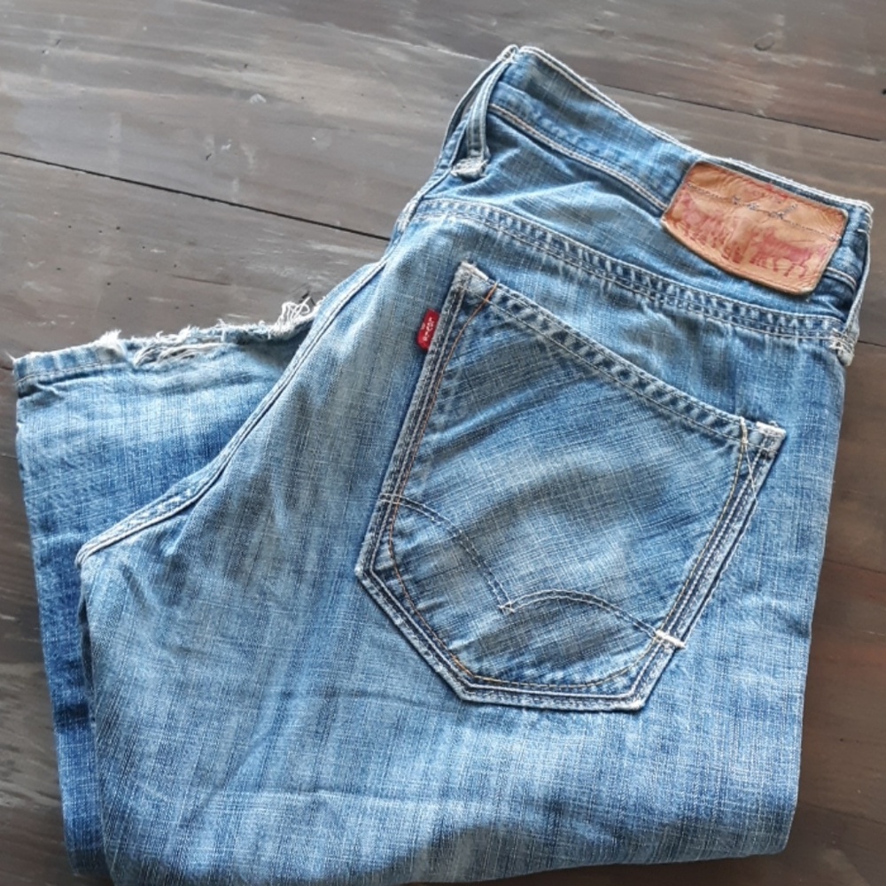 Mens Levi's Red